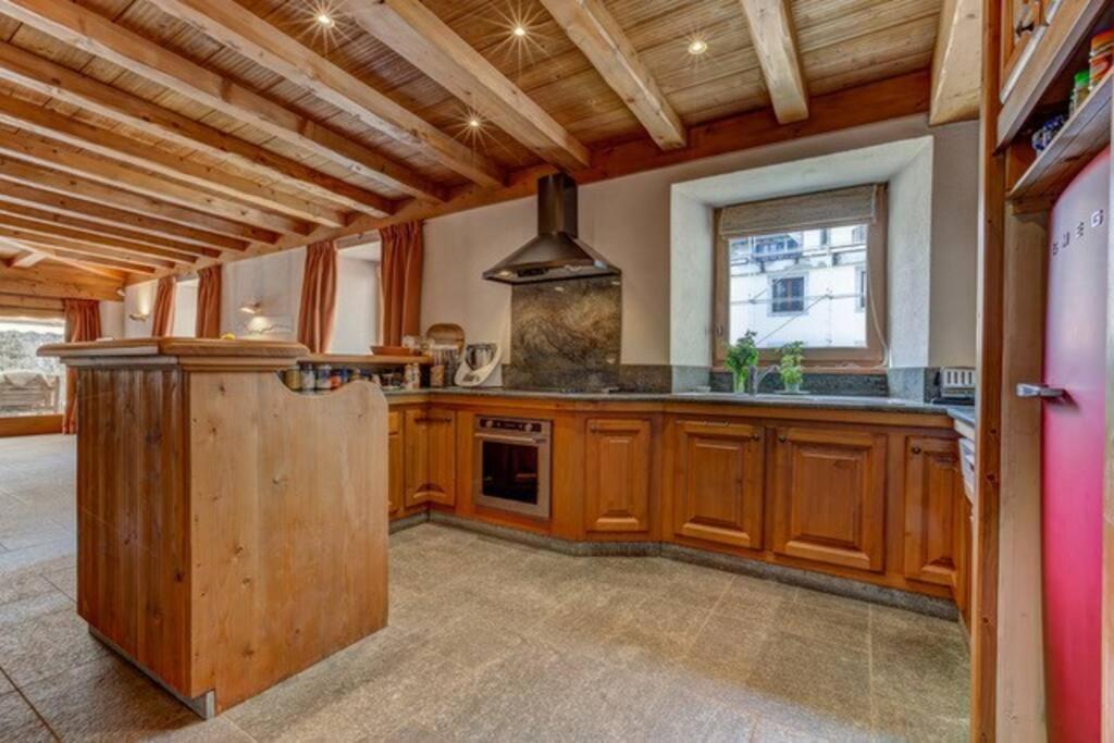 Spacious 3-Bed In The Heart Of Chamonix Bagian luar foto