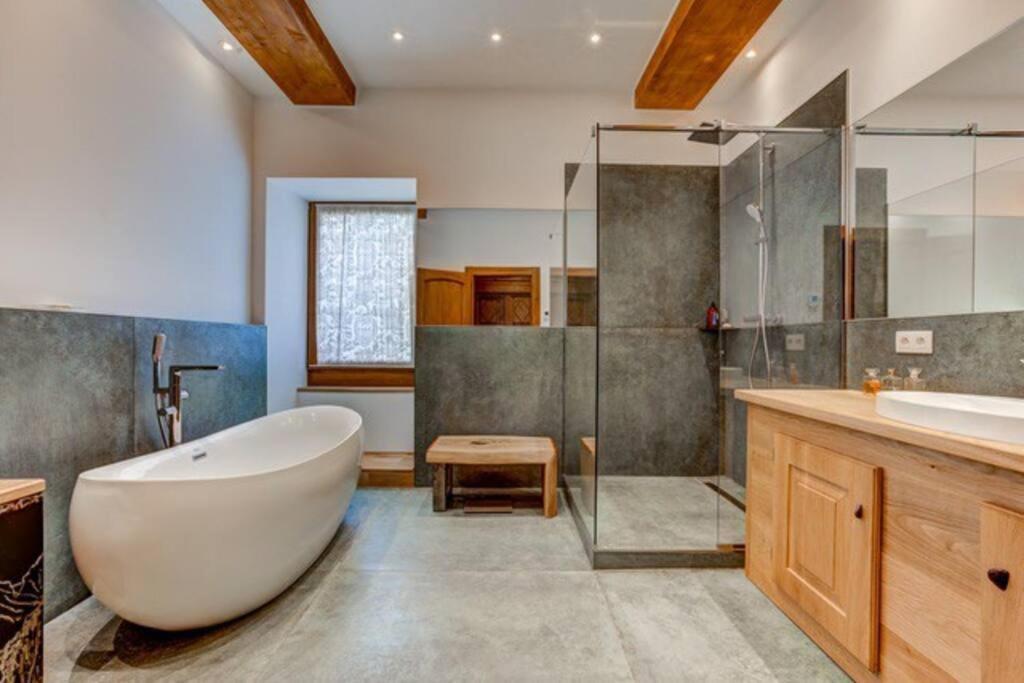 Spacious 3-Bed In The Heart Of Chamonix Bagian luar foto